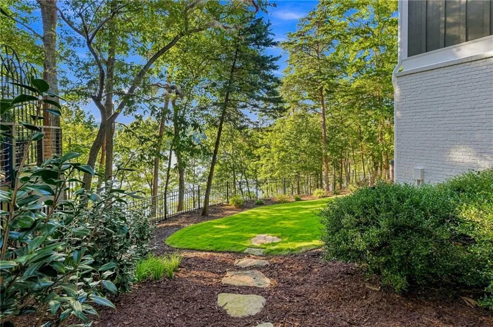 117 Peninsula Way Dawsonville, GA 30534