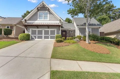 11 BEACON CRST
