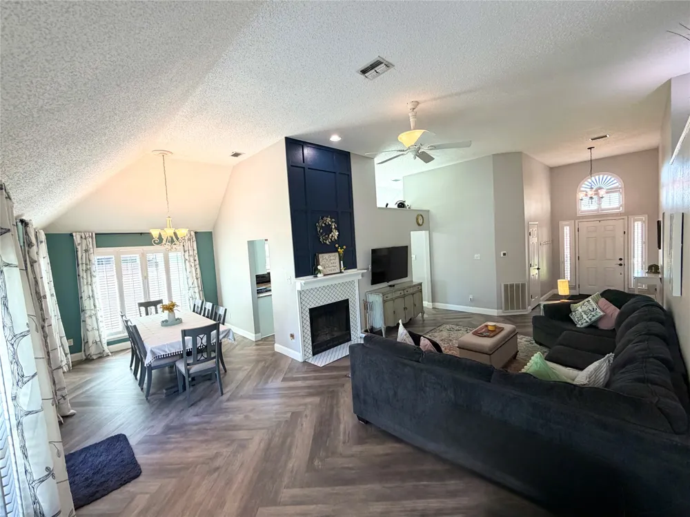 9920 Pack Saddle Trail Fort Worth, TX 76108