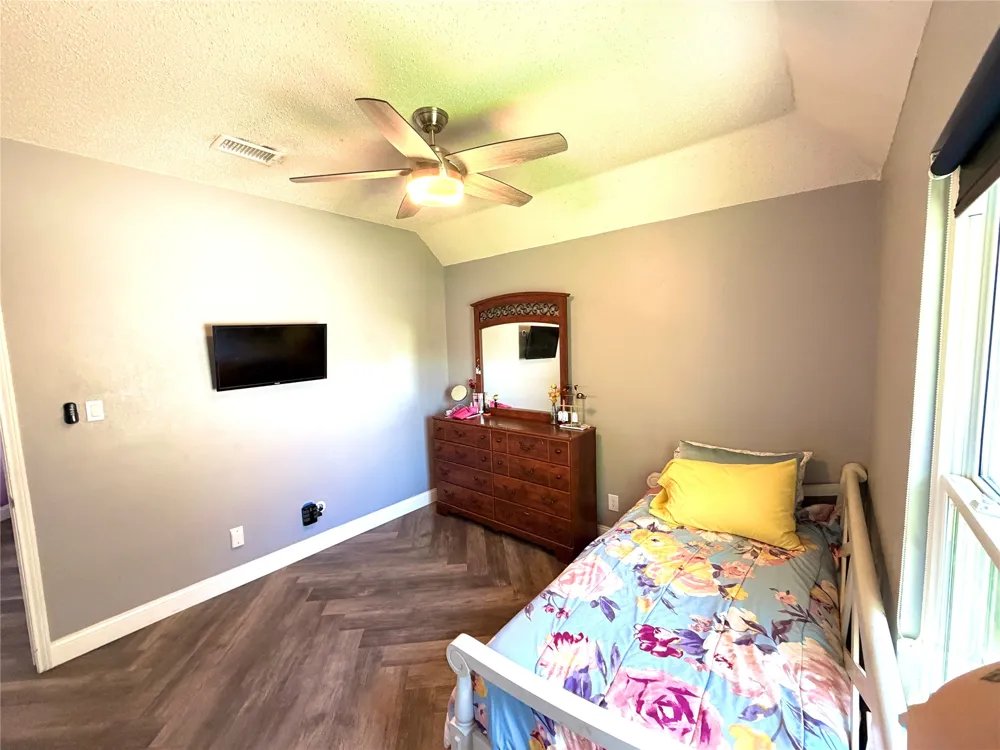 9920 Pack Saddle Trail Fort Worth, TX 76108