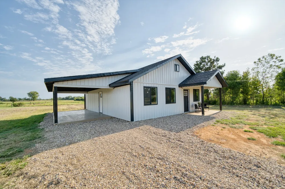104 Private Road 33091 Omaha, TX 75571
