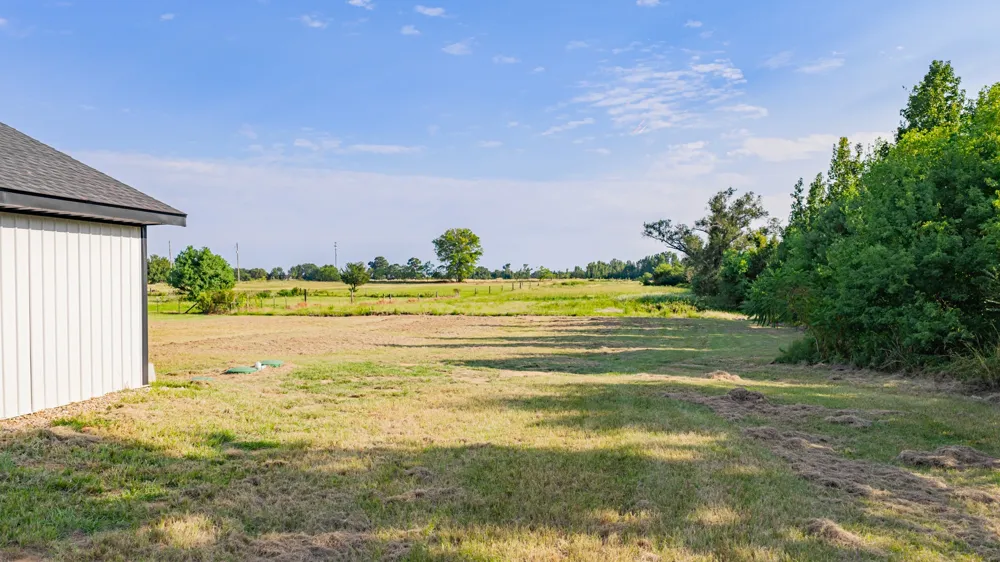 104 Private Road 33091 Omaha, TX 75571