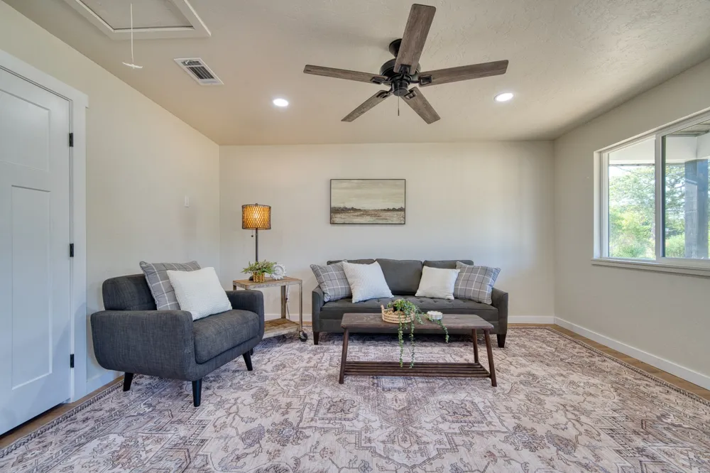 104 Private Road 33091 Omaha, TX 75571