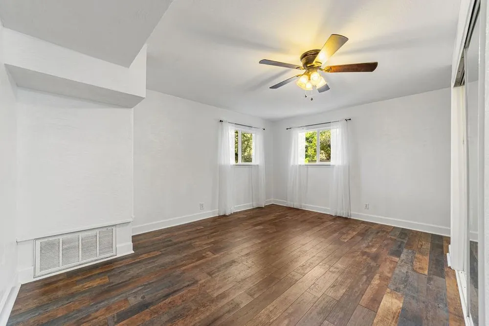 267 Angel Drive Lakehills, TX 78063