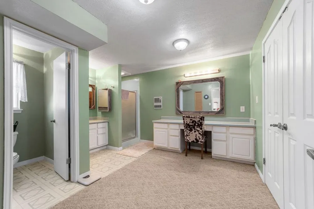 267 Angel Drive Lakehills, TX 78063