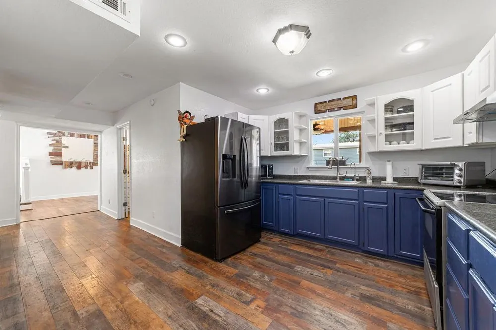 267 Angel Drive Lakehills, TX 78063