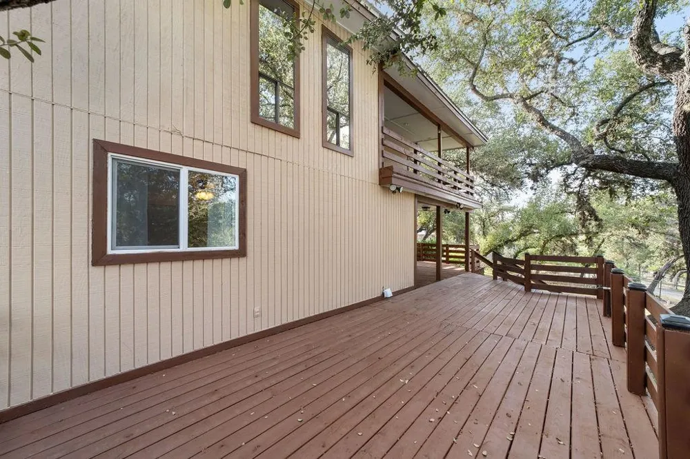 267 Angel Drive Lakehills, TX 78063