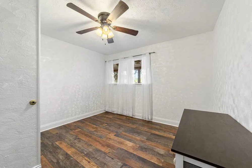 267 Angel Drive Lakehills, TX 78063
