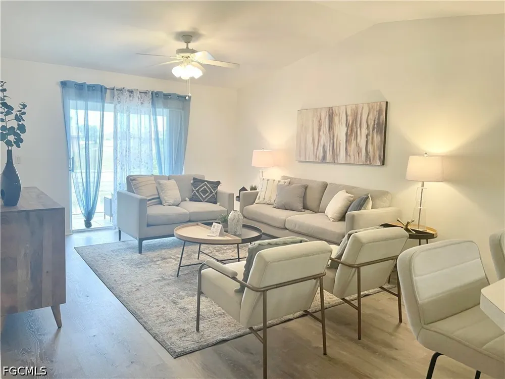 NE 8Th Place Cape Coral, FL 33909