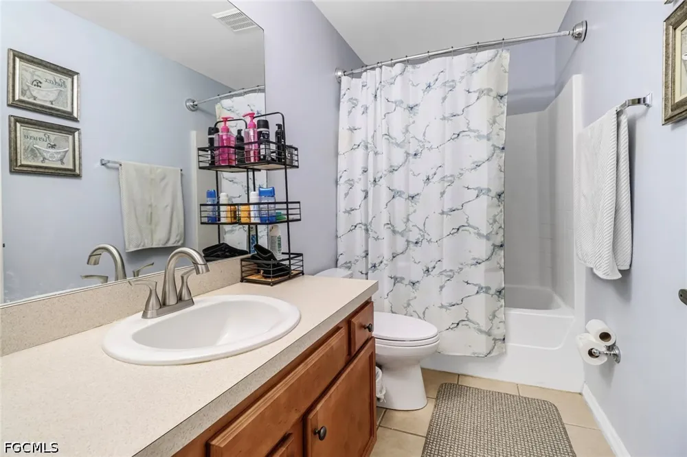 NE 8Th Place Cape Coral, FL 33909
