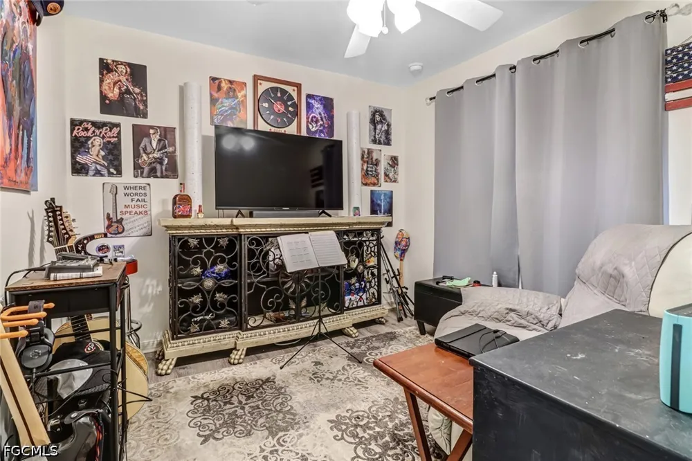 NE 8Th Place Cape Coral, FL 33909