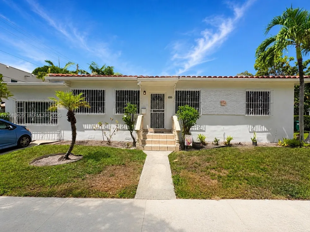 700 SW 51st Ave #. Miami, FL 33134