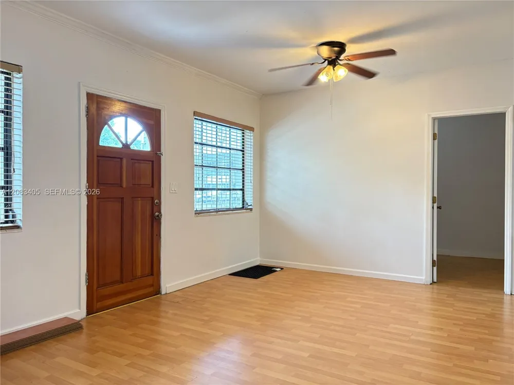 700 SW 51st Ave #. Miami, FL 33134