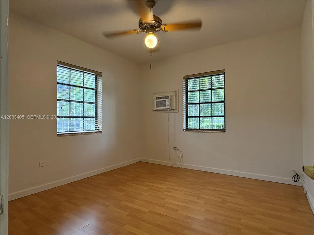 700 SW 51st Ave #. Miami, FL 33134