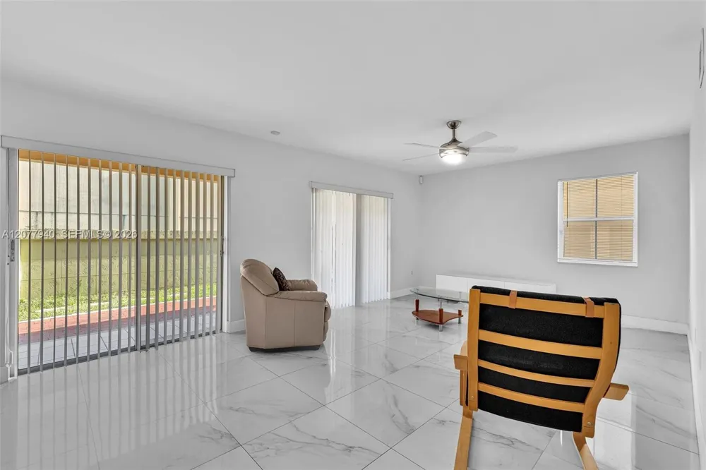 13949 Forest Oak Cir Davie, FL 33325