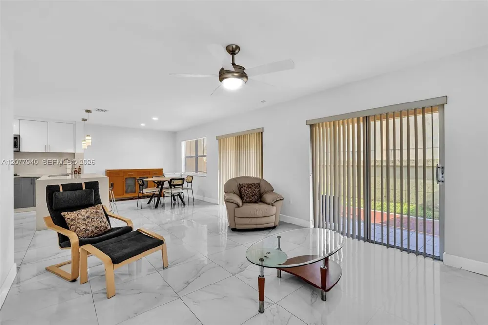 13949 Forest Oak Cir Davie, FL 33325