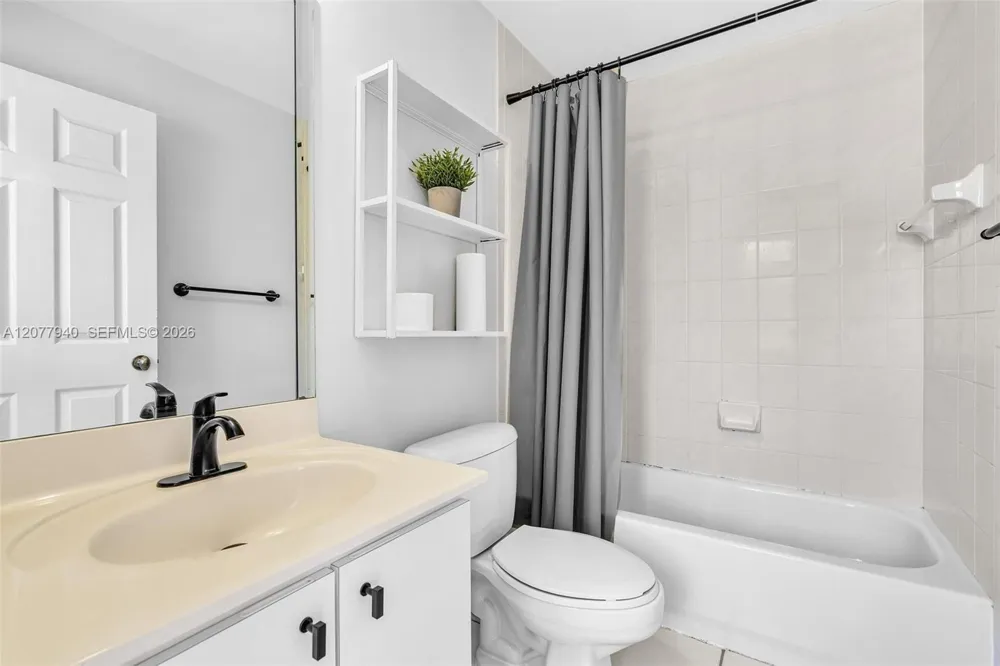 13949 Forest Oak Cir Davie, FL 33325