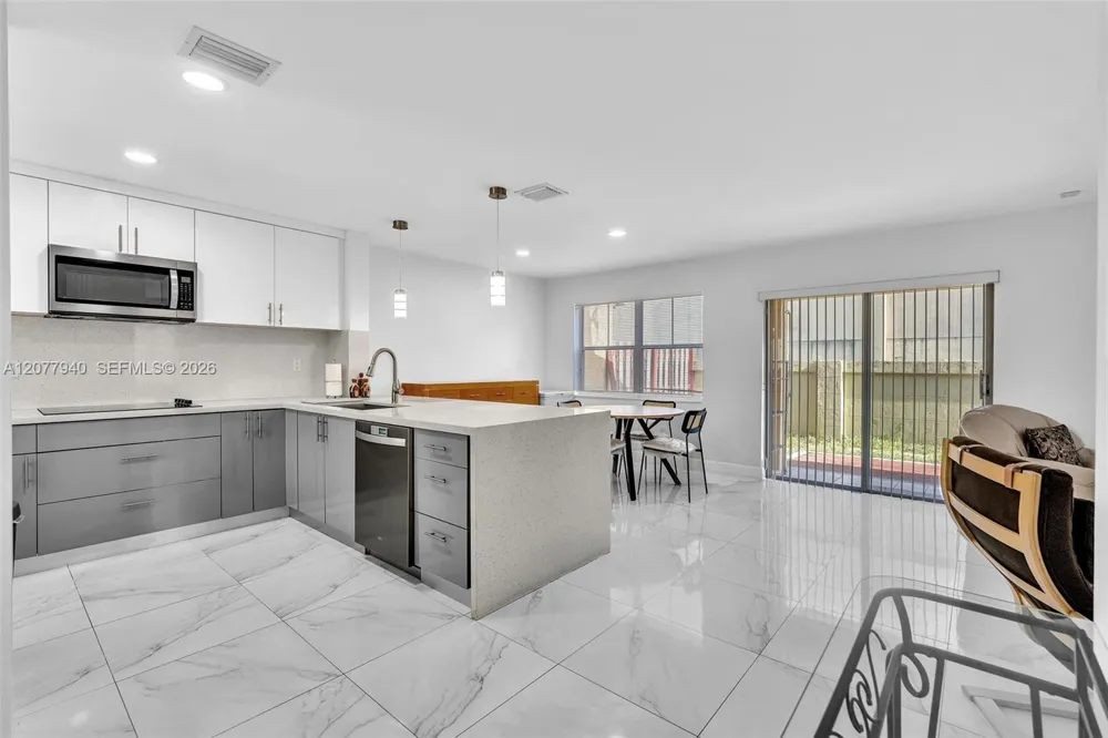 13949 Forest Oak Cir Davie, FL 33325