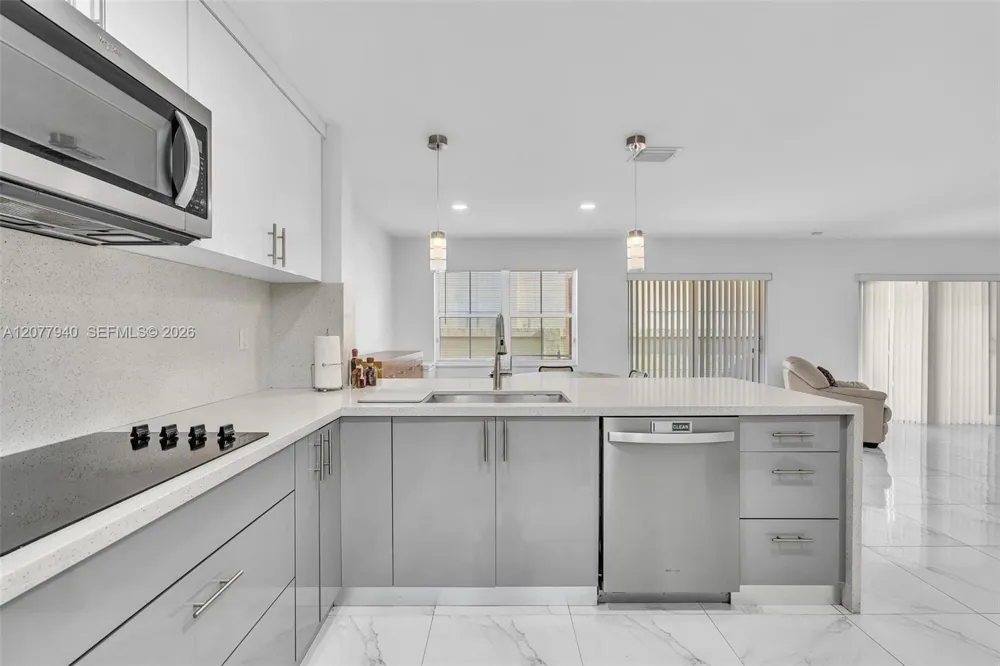 13949 Forest Oak Cir Davie, FL 33325