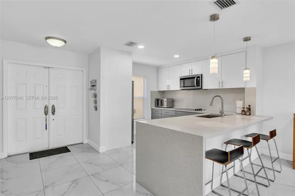 13949 Forest Oak Cir Davie, FL 33325