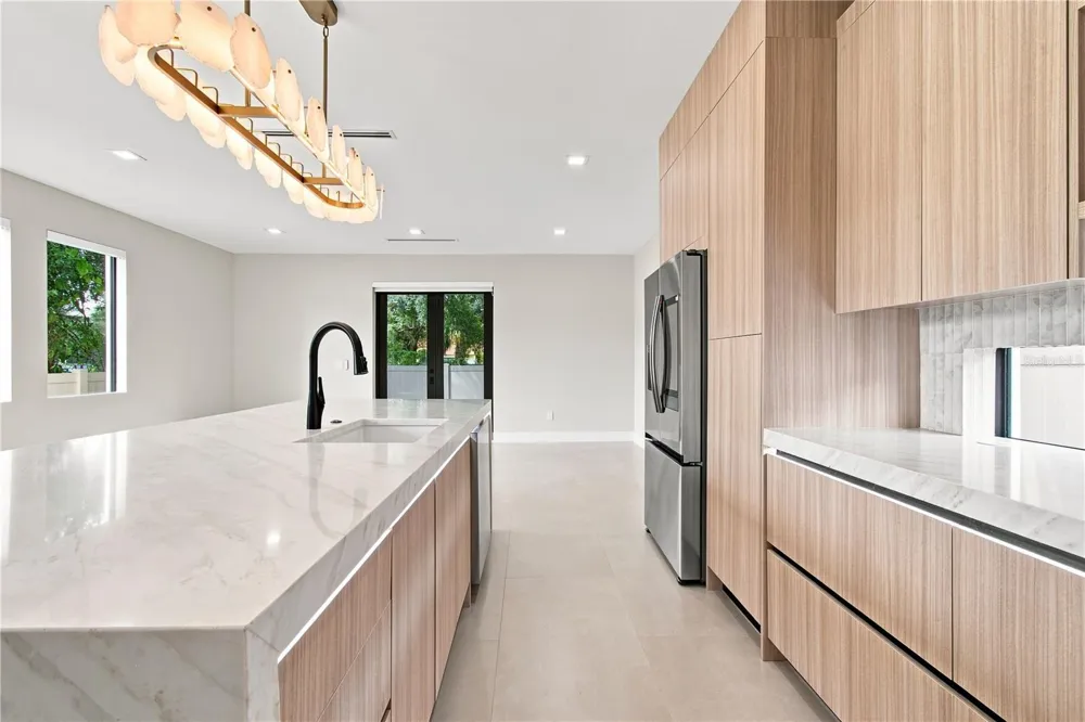 3429 W PALMETTO STREET Tampa, FL 33607
