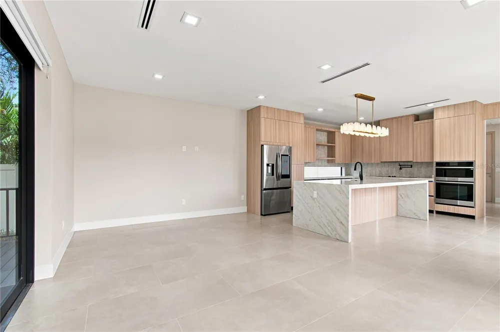 3429 W PALMETTO STREET Tampa, FL 33607