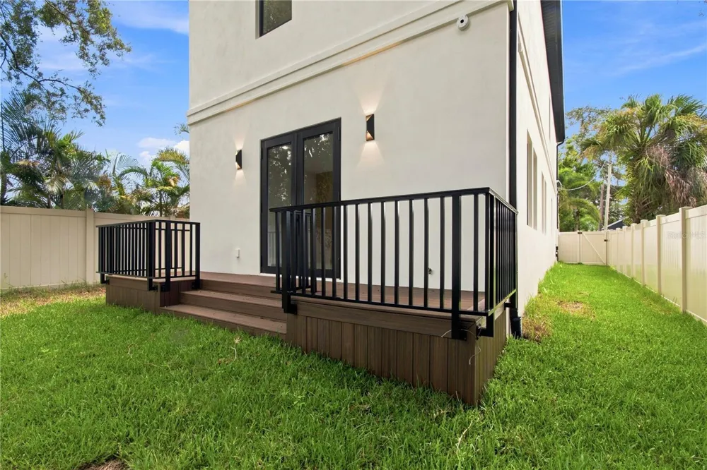3429 W PALMETTO STREET Tampa, FL 33607