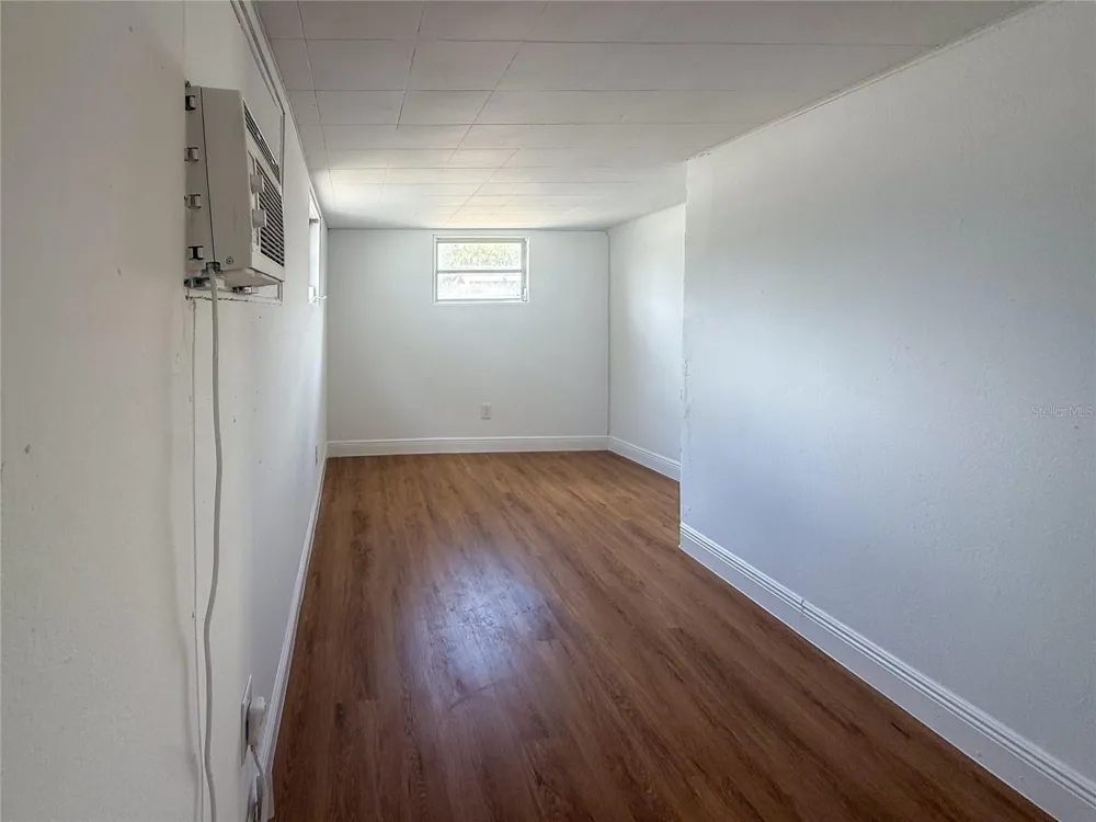 19 MARY STREET Eustis, FL 32726