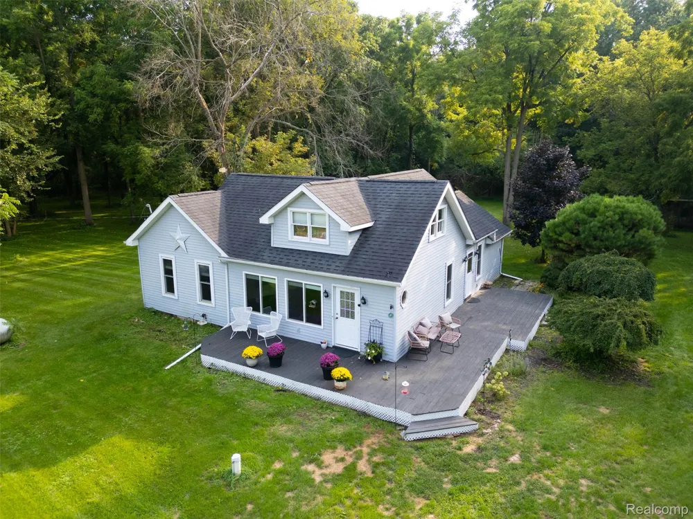 3390 Dexter Trail Stockbridge Township, MI 49285