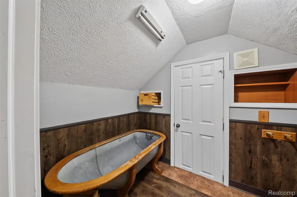 3390 Dexter Trail Stockbridge Township, MI 49285
