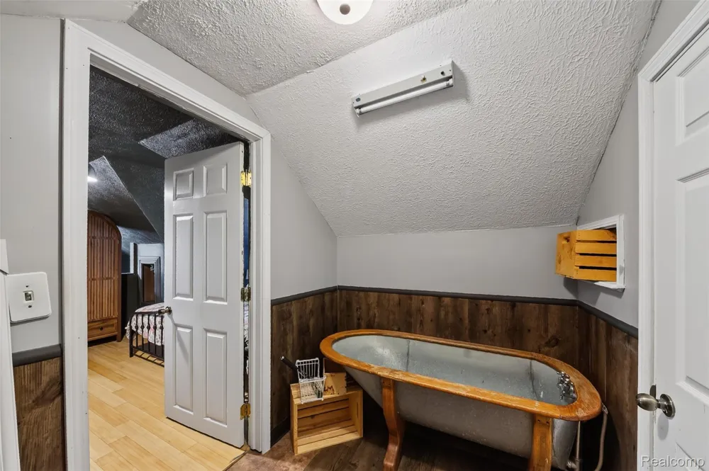 3390 Dexter Trail Stockbridge Township, MI 49285