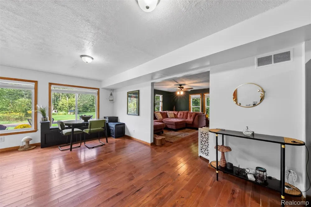 3390 Dexter Trail Stockbridge Township, MI 49285