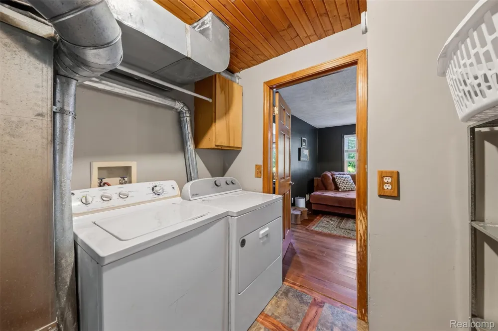 3390 Dexter Trail Stockbridge Township, MI 49285