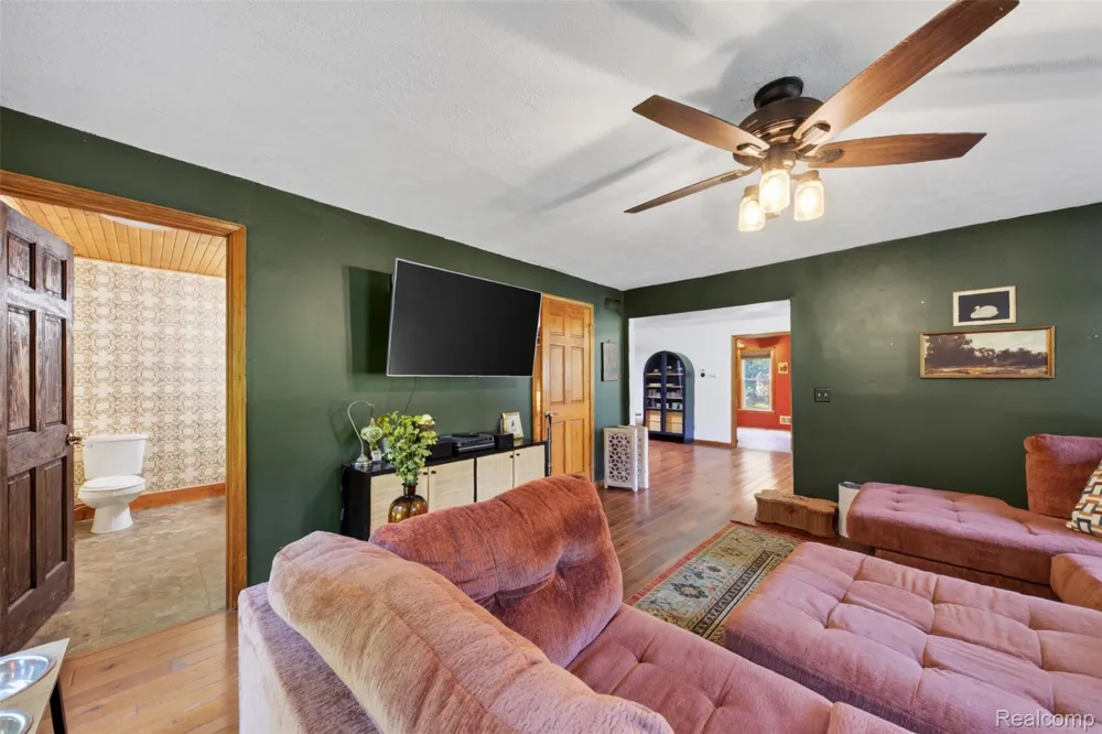 3390 Dexter Trail Stockbridge Township, MI 49285