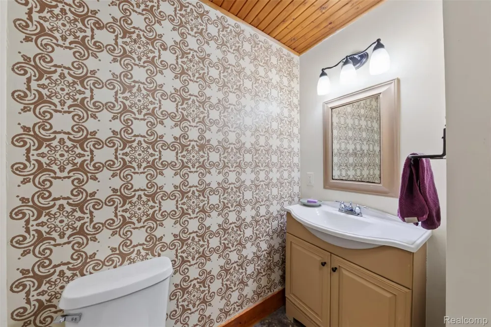 3390 Dexter Trail Stockbridge Township, MI 49285