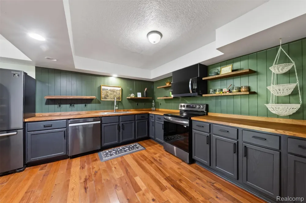 3390 Dexter Trail Stockbridge Township, MI 49285