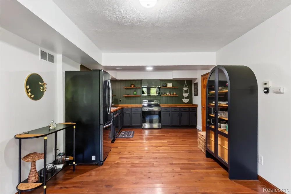 3390 Dexter Trail Stockbridge Township, MI 49285