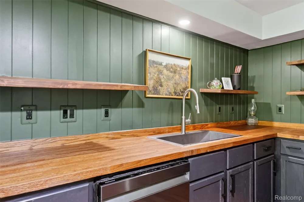 3390 Dexter Trail Stockbridge Township, MI 49285