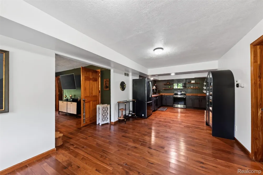 3390 Dexter Trail Stockbridge Township, MI 49285