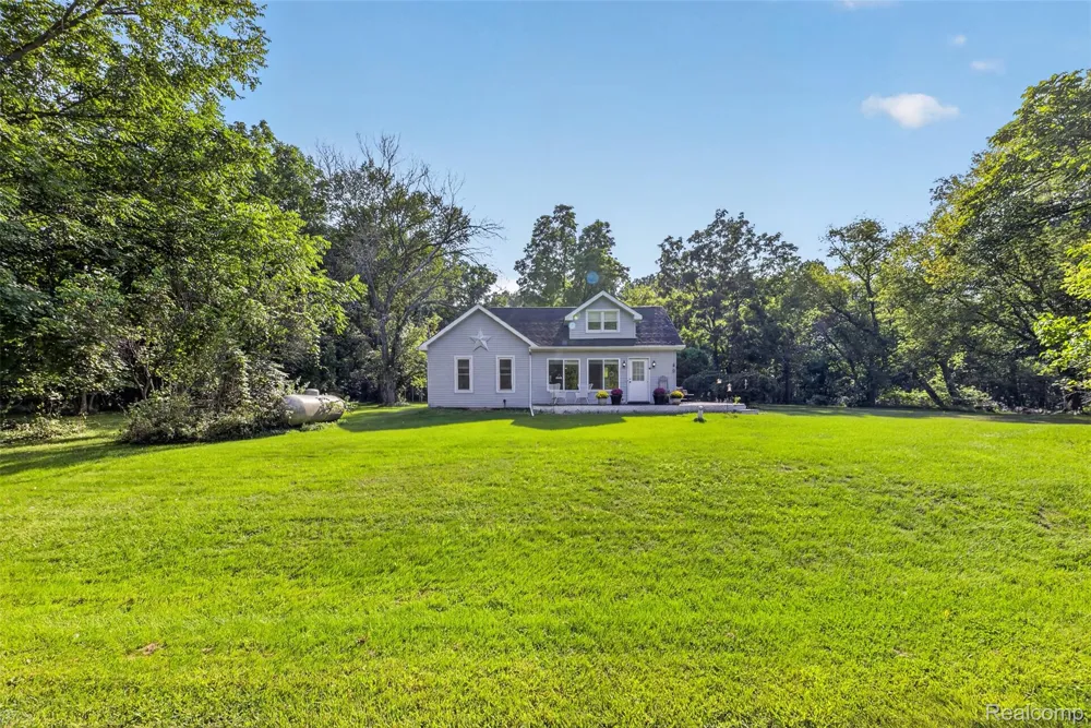 3390 Dexter Trail Stockbridge Township, MI 49285