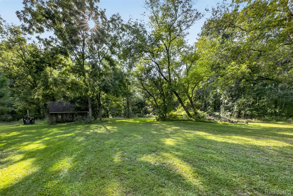 3390 Dexter Trail Stockbridge Township, MI 49285