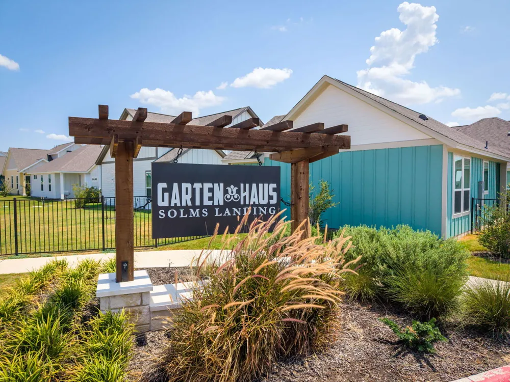 2136 Hofstaat Street New Braunfels, TX 78130