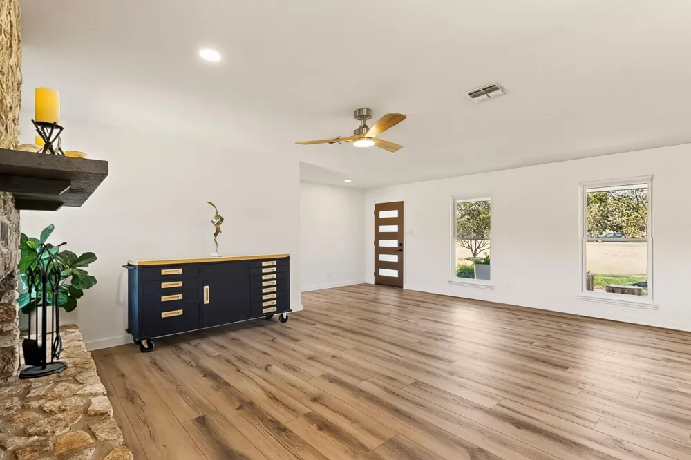 504 Buckaroo Trail Buda, TX 78610