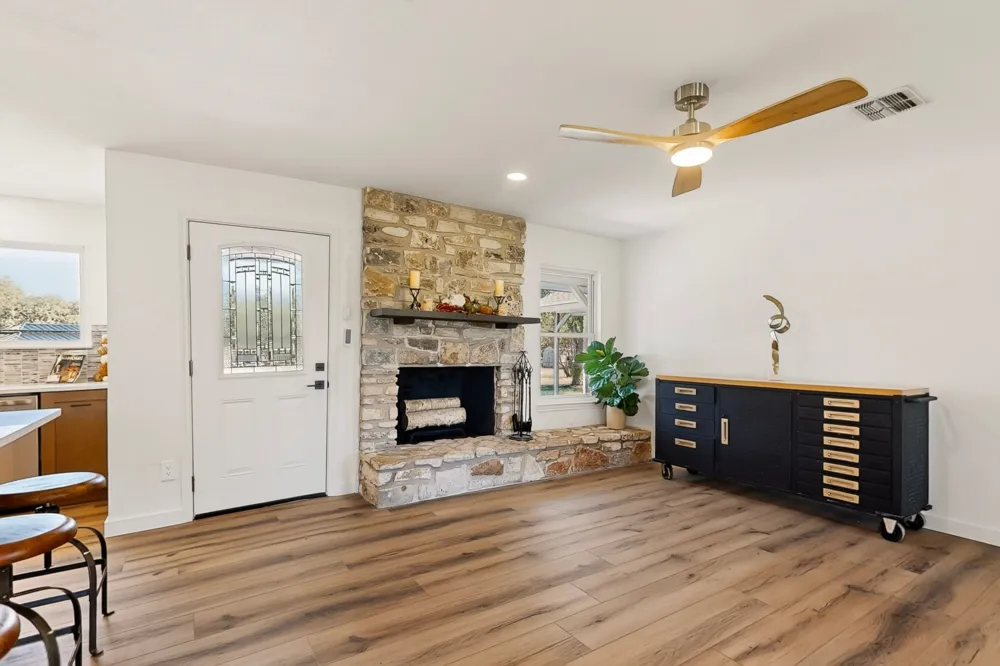 504 Buckaroo Trail Buda, TX 78610