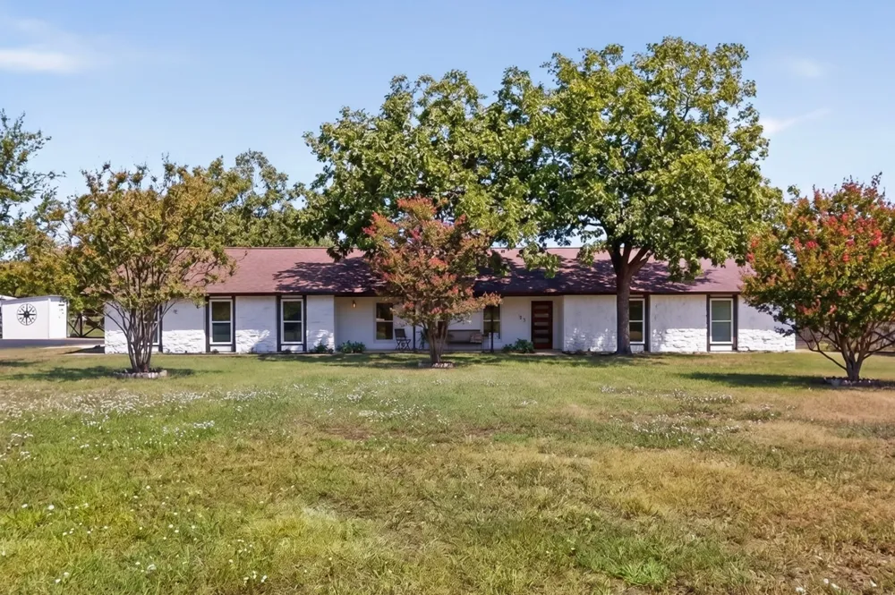 504 Buckaroo Trail Buda, TX 78610
