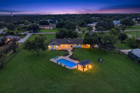 504 Buckaroo Trail