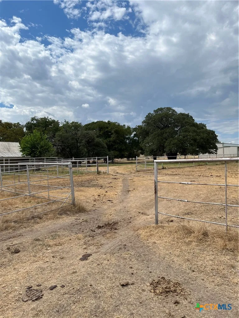 4009 Highway 183 Lampasas, TX 76550
