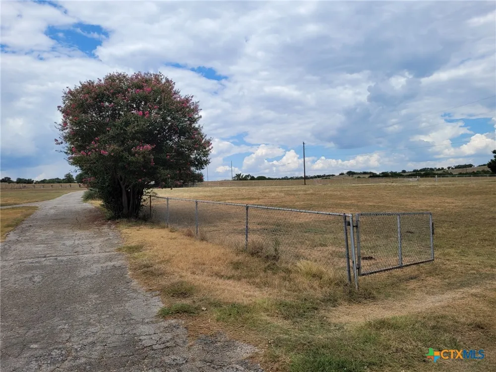 4009 Highway 183 Lampasas, TX 76550