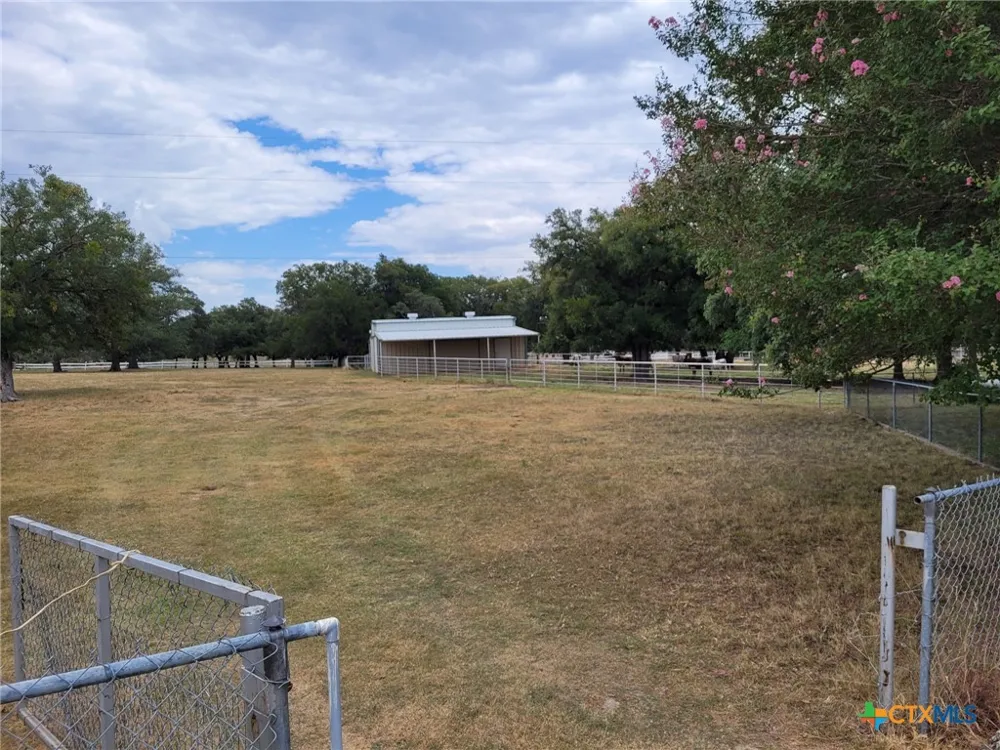 4009 Highway 183 Lampasas, TX 76550