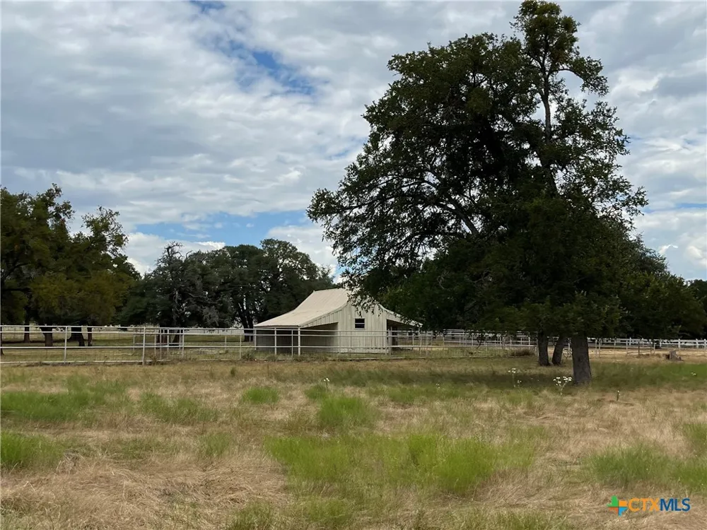 4009 Highway 183 Lampasas, TX 76550